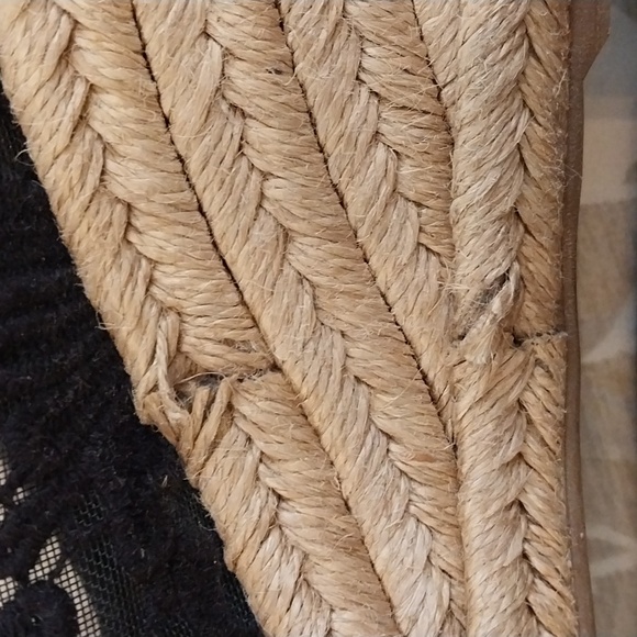 Tory Burch Peep Toe Espadrilles. Size 10 - Picture 3 of 16